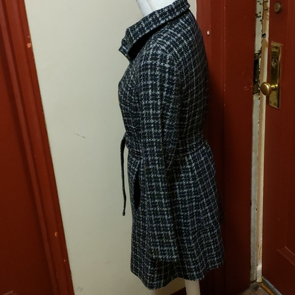 MAX NEW YORK BELTED WAIST BLACK & WHITE COAT SZ 4 - Picture 6 of 16